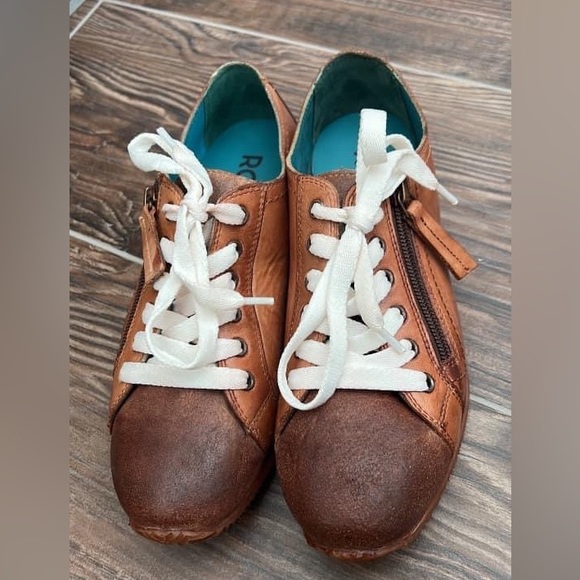 Roan Shoes - Roan size 6.5 shoes